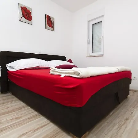 Apartment Nada *