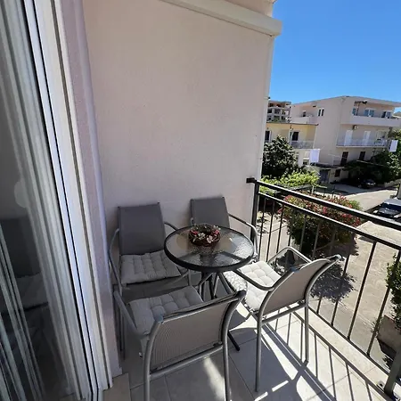 Nada Apartman Makarska