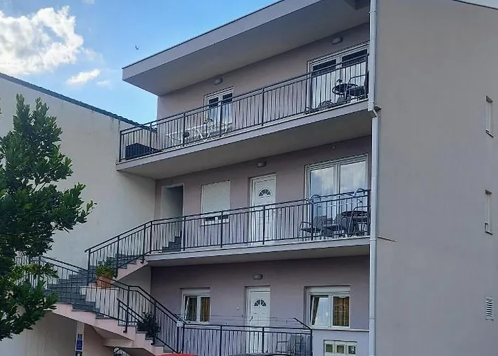 Apartman Nada *